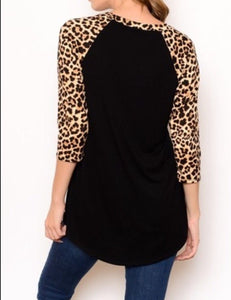 Leopard Print 3/4 Sleeve Blouse